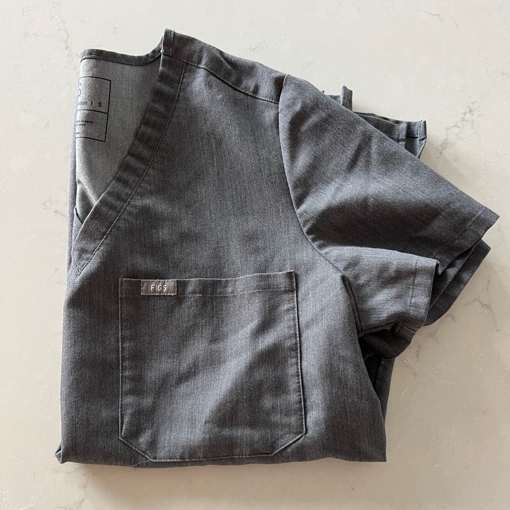 Figs Catarina Top Small Graphite